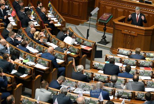 Ukraine gia hạn luật về quy chế đặc biệt vùng Donbass ảnh 1